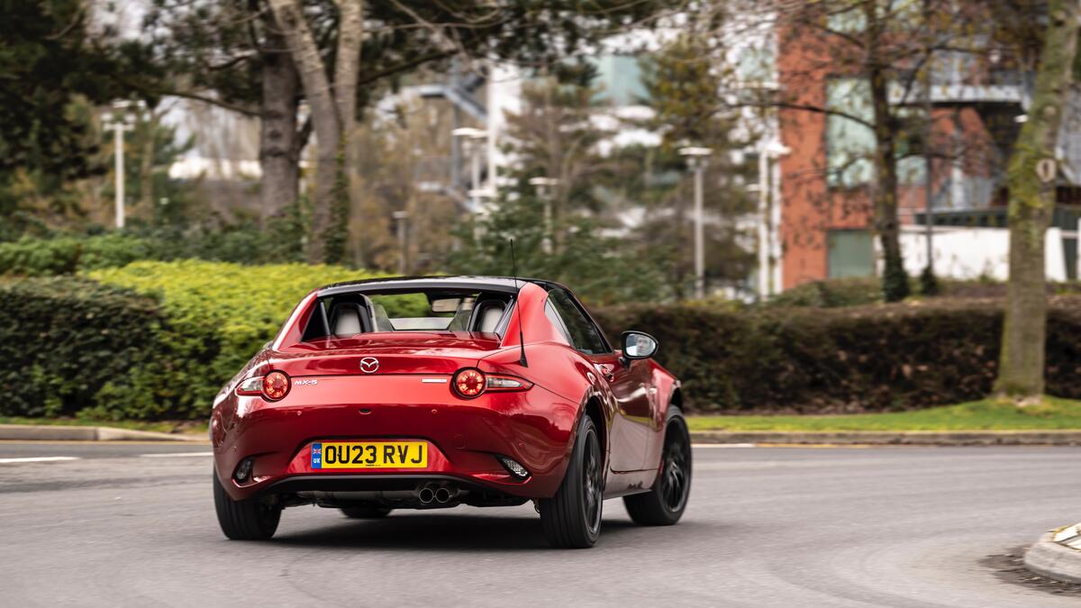 MAZDA MX-5 CONVERTIBLE 2.0 [184] Exclusive-Line 2dr
