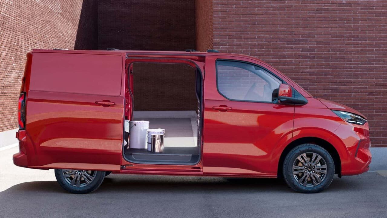 FORD TRANSIT CUSTOM 280 L1 DIESEL FWD 2.0 EcoBlue 110ps H1 Van Trend